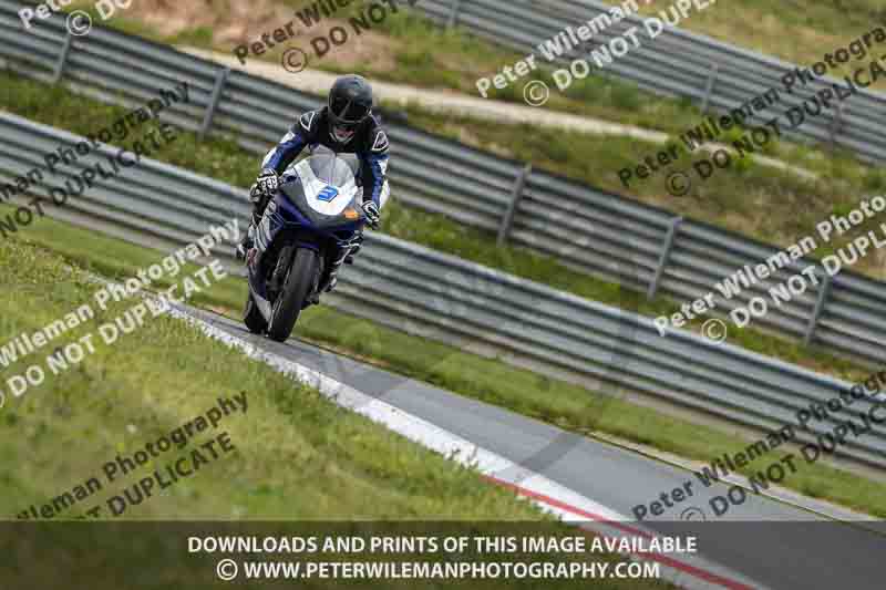 cadwell no limits trackday;cadwell park;cadwell park photographs;cadwell trackday photographs;enduro digital images;event digital images;eventdigitalimages;navarra;no limits trackdays;peter wileman photography;racing digital images;trackday digital images;trackday photos